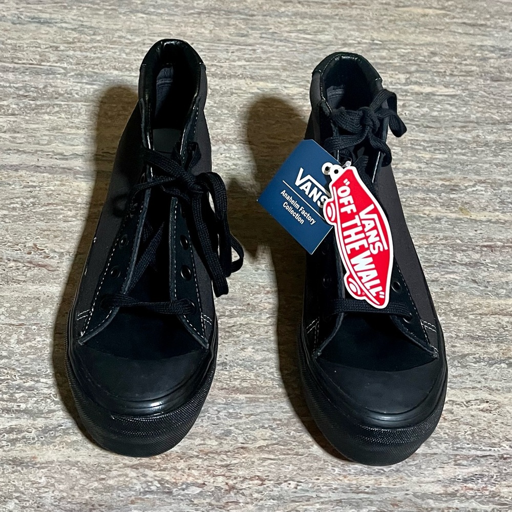 NWT Vans Style 29 Mid DX Anaheim Factory Black and Gray High-Top Sneakers